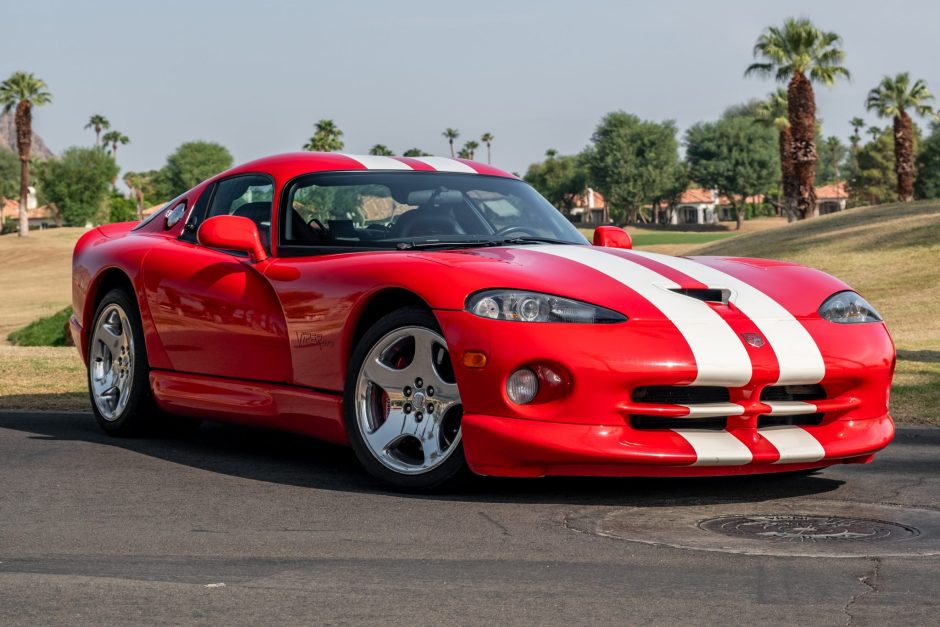 Original-Owner 2002 Dodge Viper GTS Coupe Final Edition for sale on BaT  Auctions - sold for $59,500 on November 18, 2021 (Lot #59,822) | Bring a  Trailer