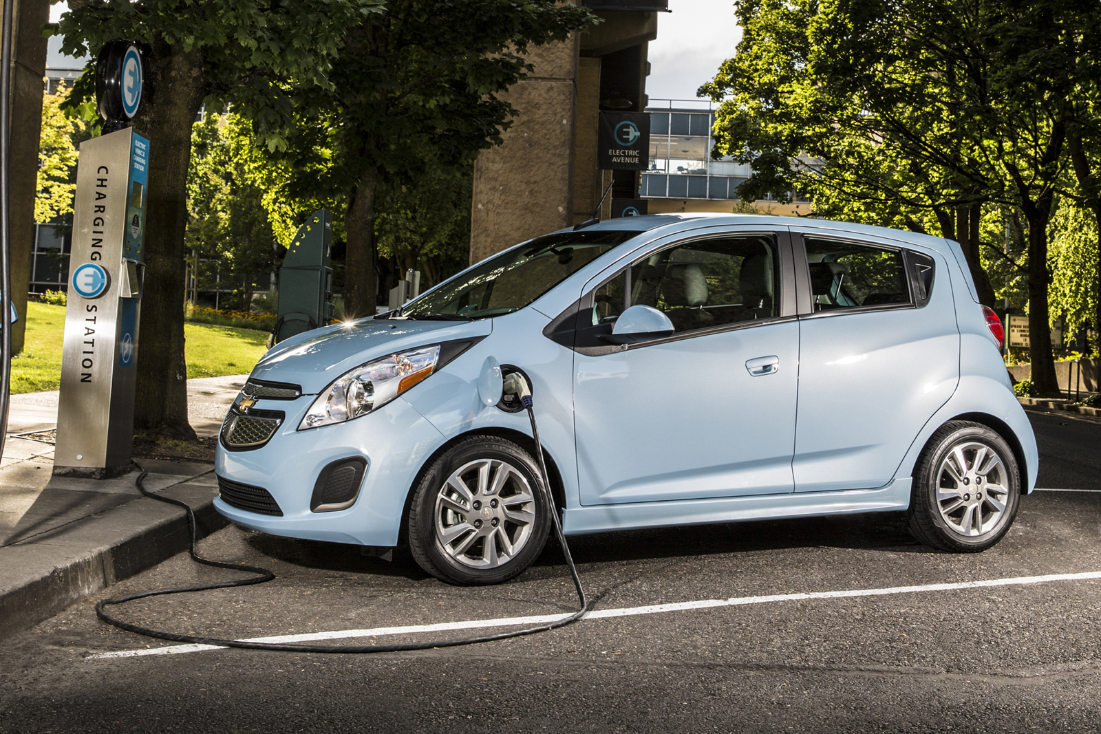 2015 Chevrolet Spark EV Arrives in Maryland with a $17,845 Price after Tax  Credits | Carscoops