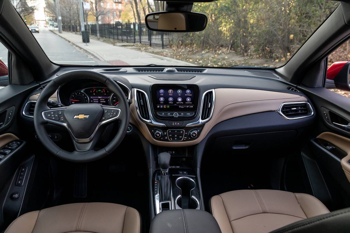 Is the 2023 Chevrolet Equinox a Good SUV? 4 Pros and 4 Cons | Cars.com