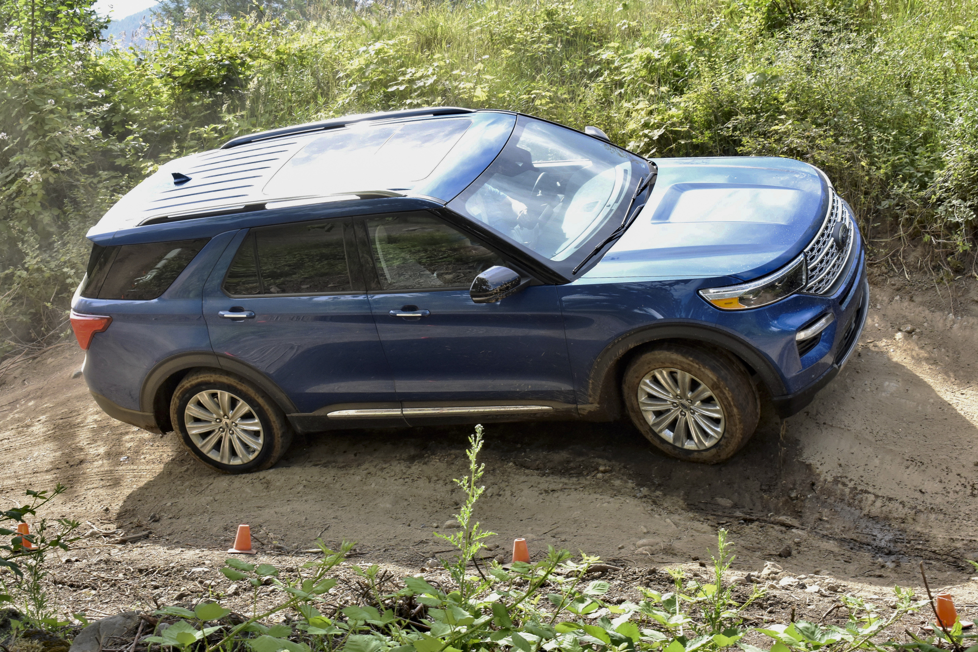 2020 Ford Explorer First Drive Review: Don't Judge A Book By Its Cover |  Digital Trends