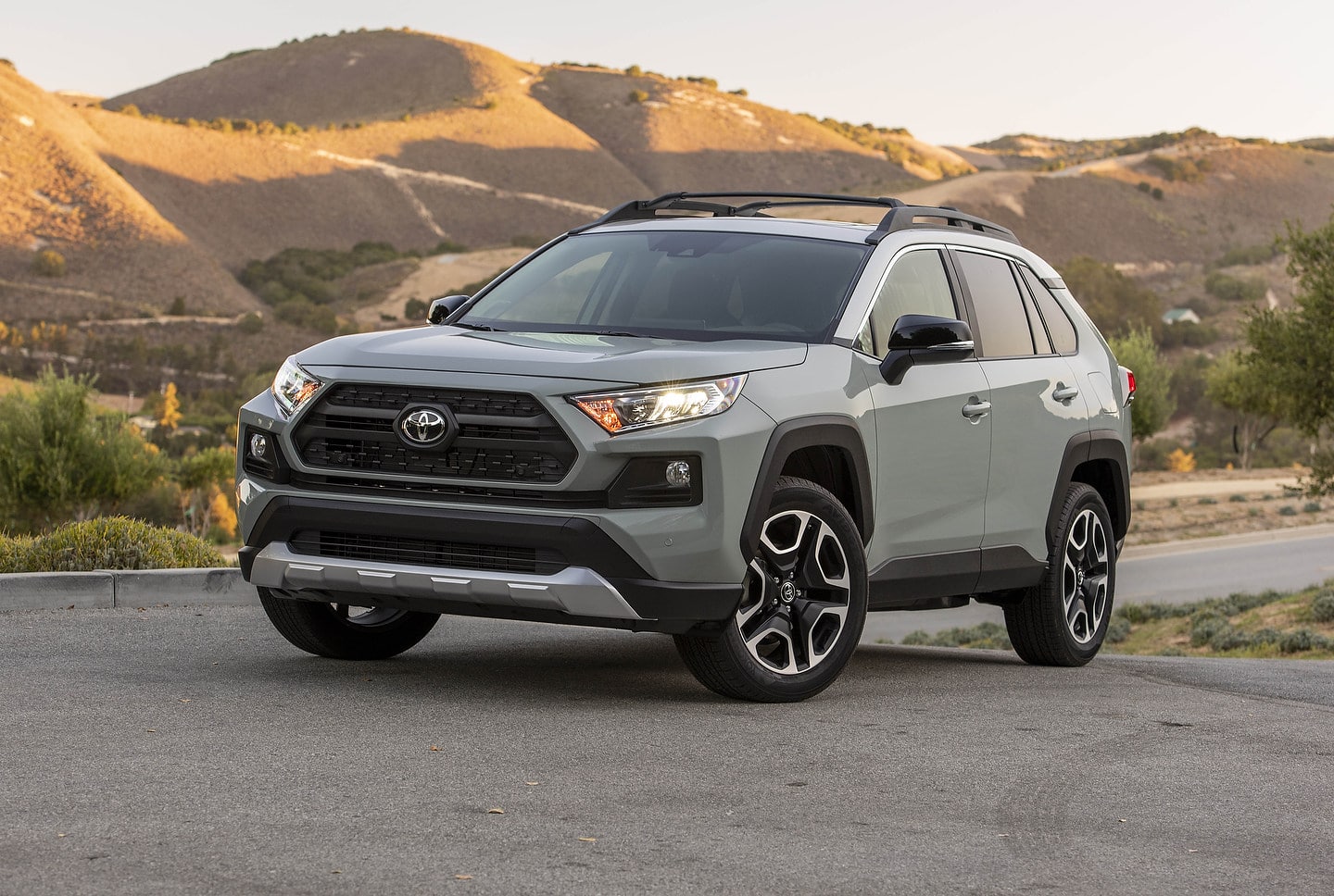 5 questions about the 2019 Toyota RAV4 answered - Motor Illustrated