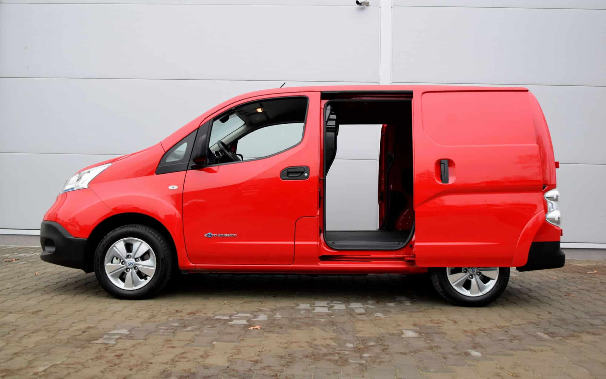 16 Nissan NV200 Camper Conversions That Are Really Innovative | Gnomad Home