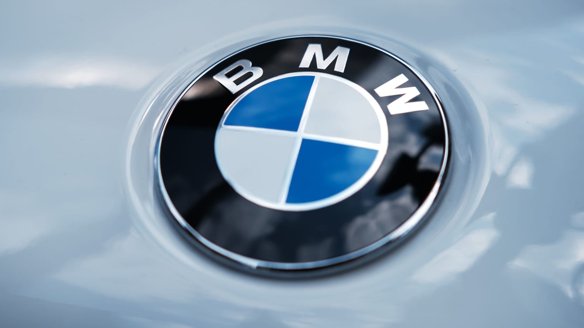 BMW says 2021 profit surged as it favored higher-margin vehicles during  chip shortage
