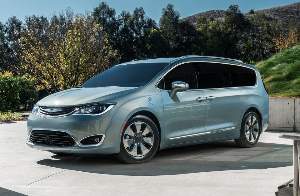 The 2017 Chrysler Pacifica Hybrid Represents Electrifying Minivan Value