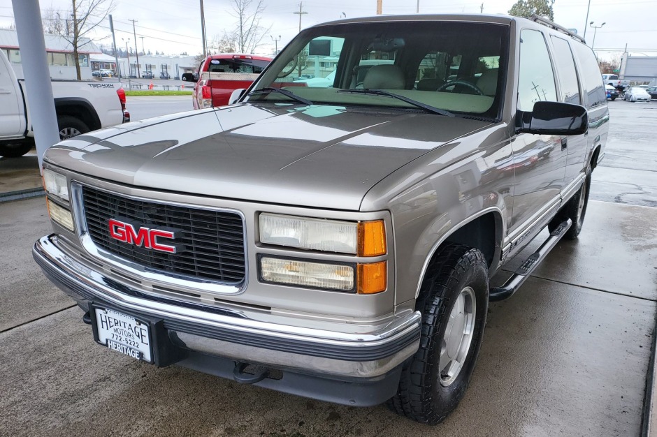 1999 GMC Suburban 1500 SLT 4x4 for sale on BaT Auctions - sold for $18,299  on April 28, 2022 (Lot #71,837) | Bring a Trailer