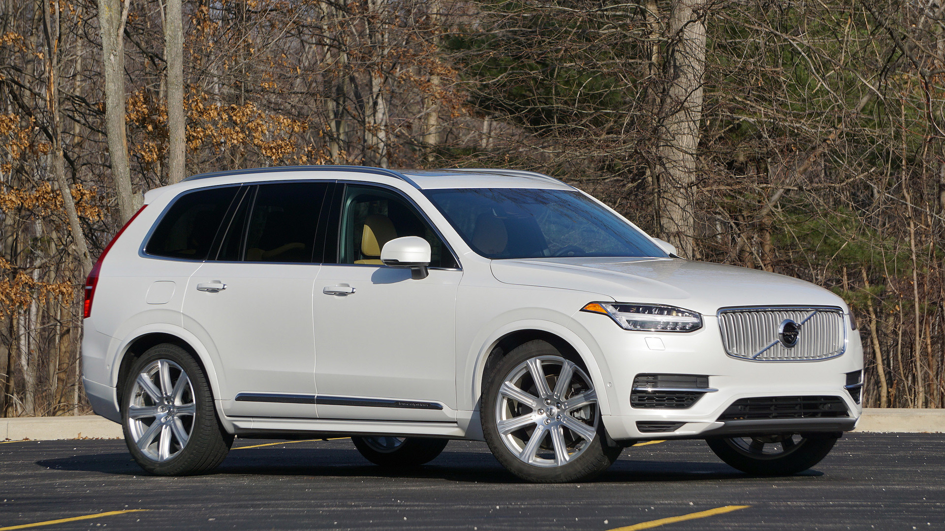 2017 Volvo XC90 Review: Just don't pick the PHEV