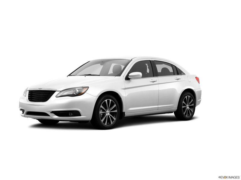 2014 Chrysler 200 Research, Photos, Specs and Expertise | CarMax