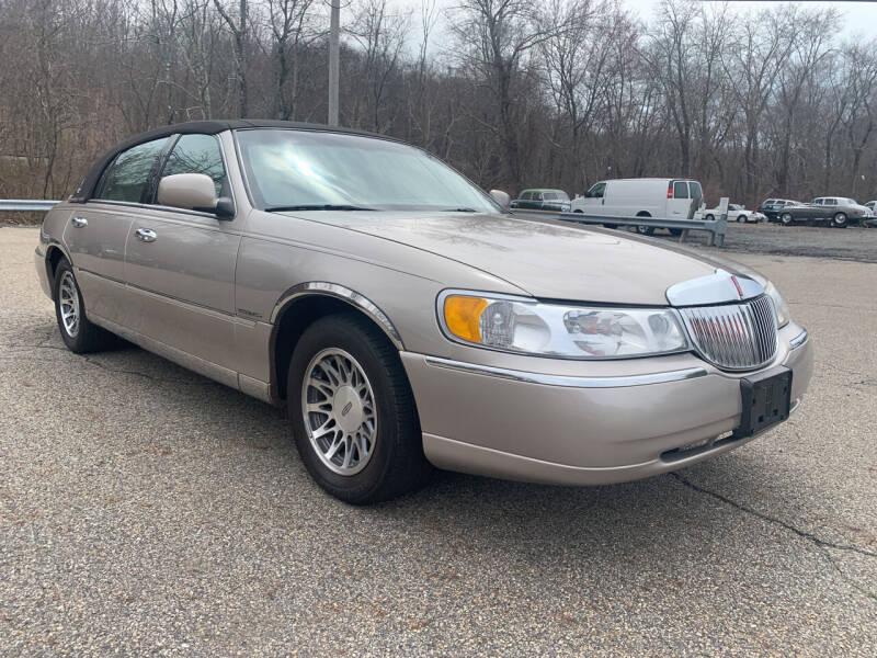 2002 Lincoln Town Car For Sale - Carsforsale.com®